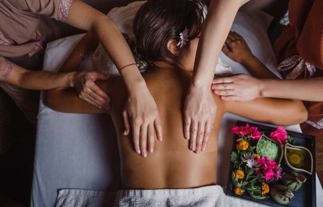 Абъхянга в 4 руки